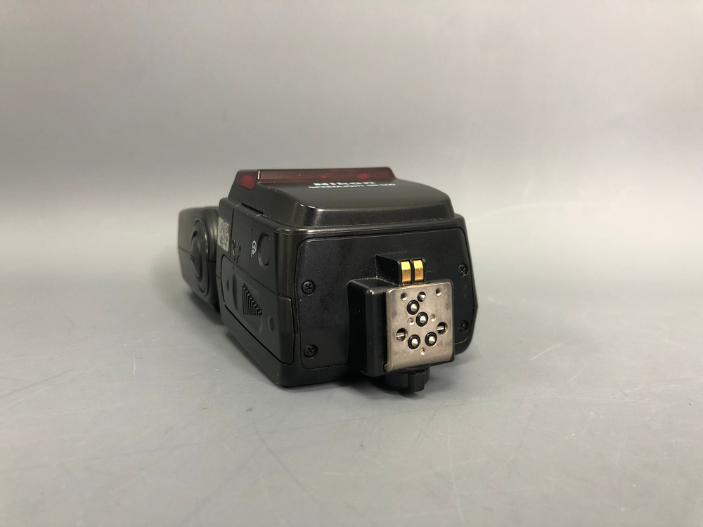 Nikon SB-600
