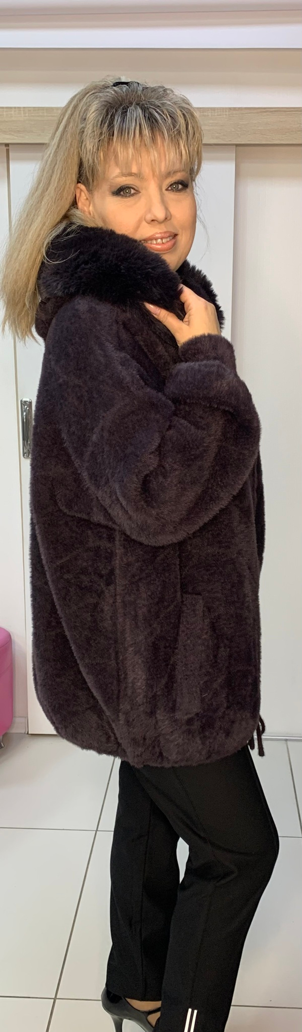 Теплый жакет-куртка из альпака с капюшоном