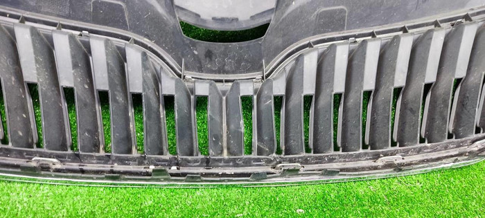 Решетка радиатора Skoda Rapid 1 (2012-2020)