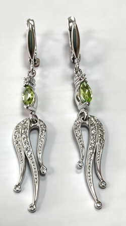 Ювелирные серьги из серебра 925 пробы с подвесками,вставка хризолит,фианиты