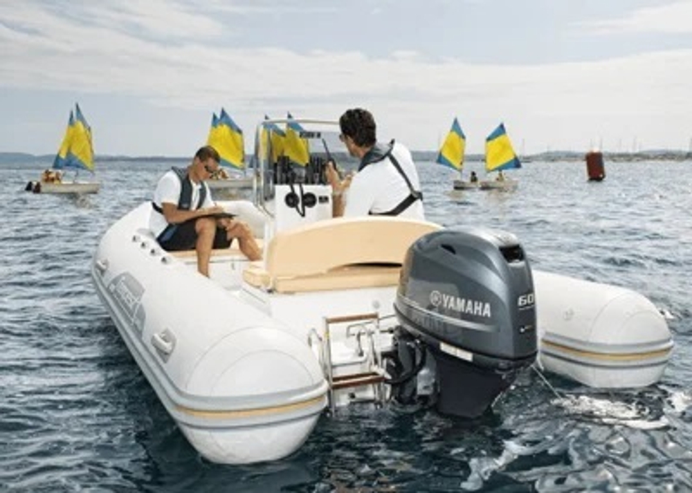 Комплект Алюминиевая лодка (катер) Mikatsu (Микатсу) 470 (Z43) Premium + мотор Yamaha F60FETL