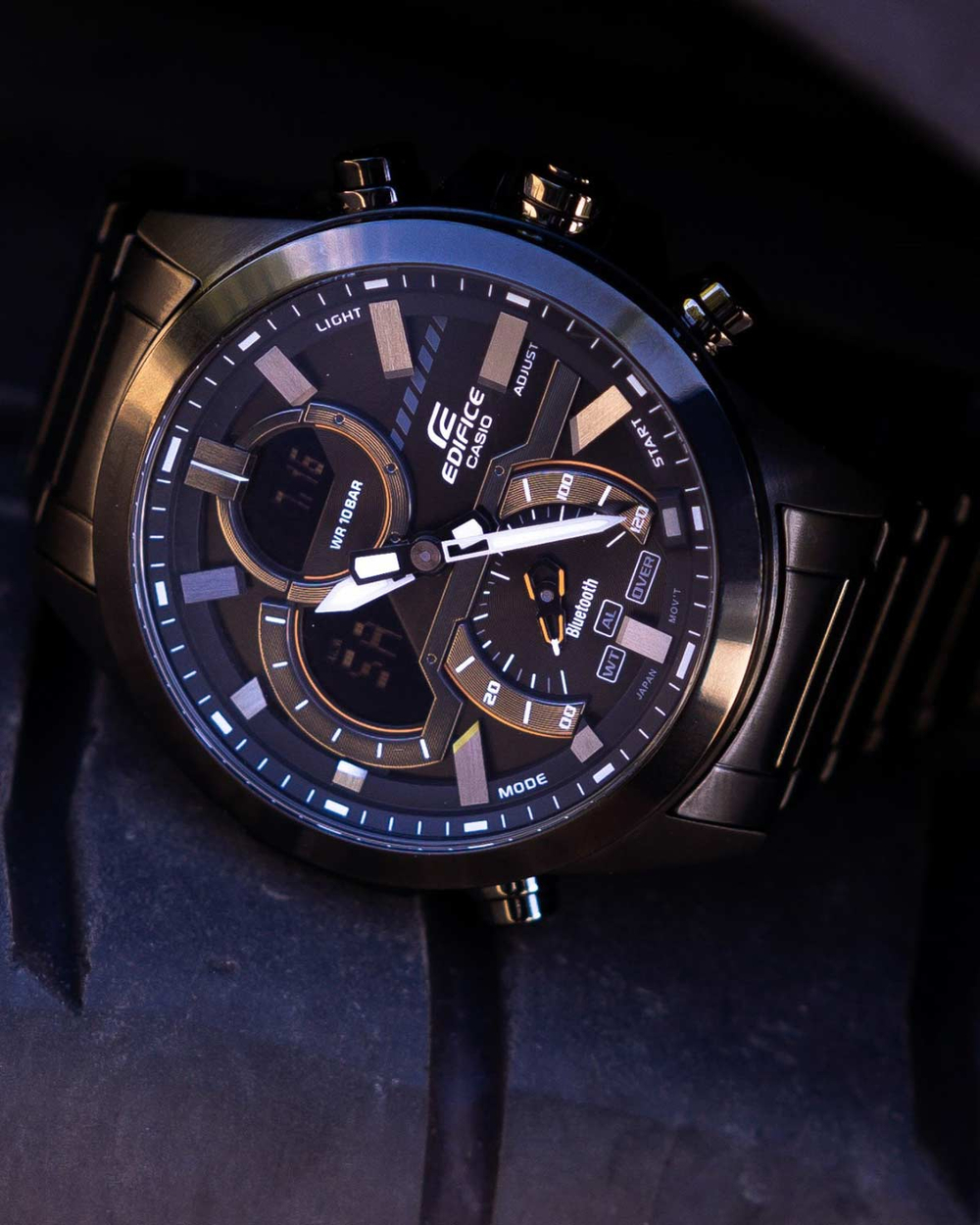 Часы Casio ECB-30DC-1A