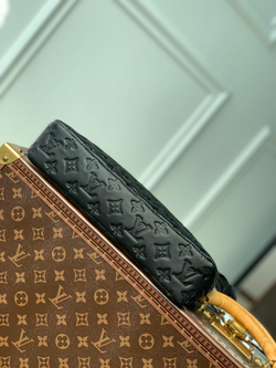 Louis Vuitton Pochette Voyage Souple