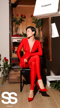 Комбинезон с открытой спиной из бифлекса