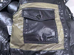 Пуховик Moncler