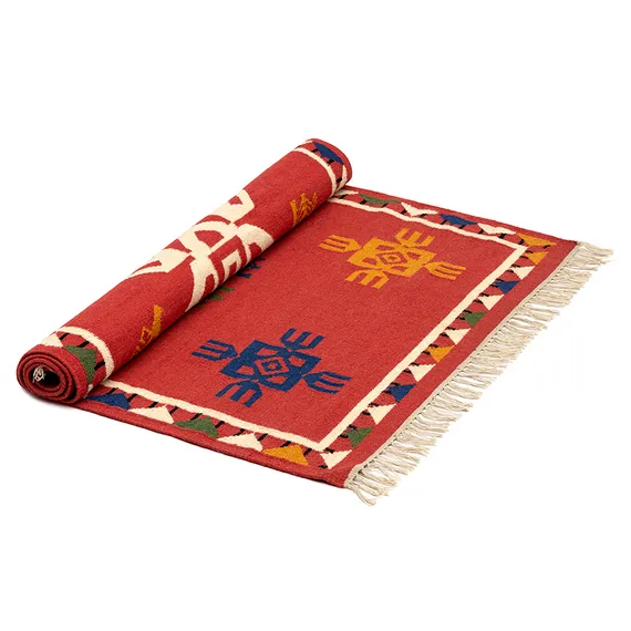 Ковер из шерсти по мотивам чувашских орнаментов из коллекции cultural heritage, 120х180 см