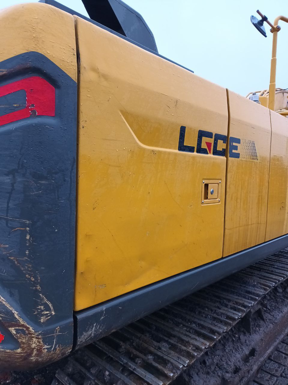 LGCE E6210 Экскаватор E6210HNLC (Дизельный, 6,1 л, 167 л.с., АТ)