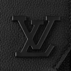 Сумка-слинг Louis Vuitton Pilot черный