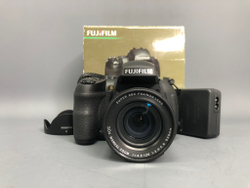 FujiFilm FinePix HS30EXR