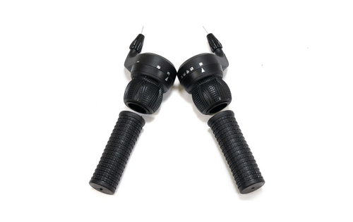 Шифтеры CSTAR ревошифт, T-70, левый 3 скорости, правый 6 скоростей, тросы, оплетка, грипсы 90мм (50)