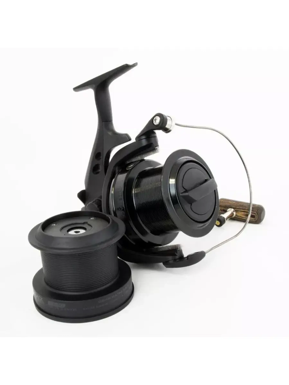 Катушка безынерционная Custom Black 60 + доп.шпуля