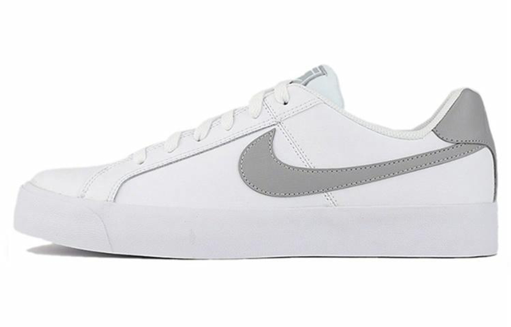 Кроссовки Nike Court Royale