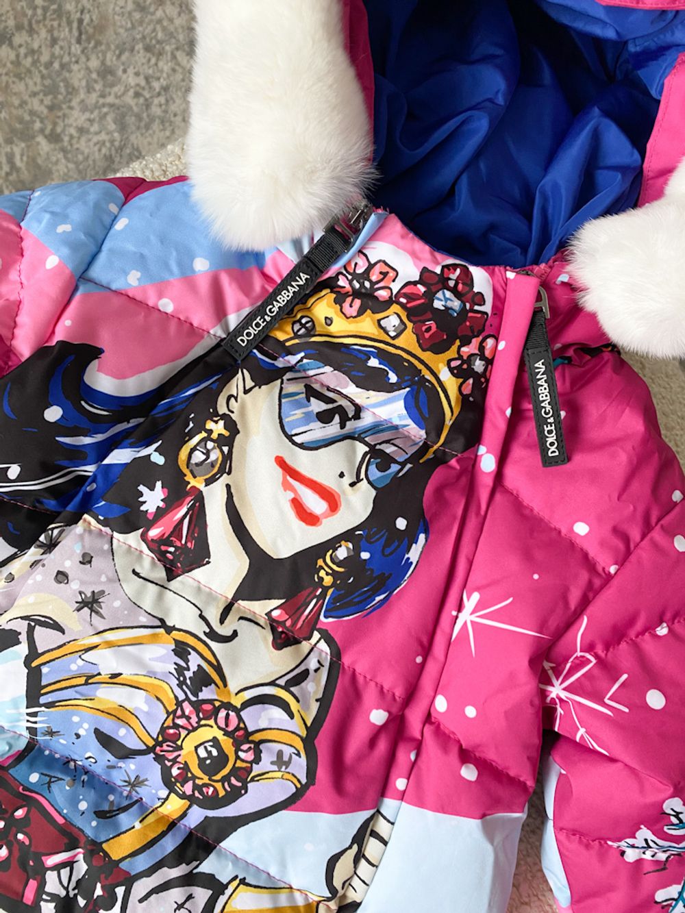 Новый пуховый комбинезон Dolce&Gabbana, 68