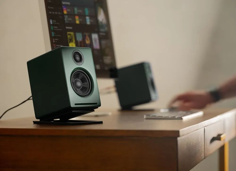 Полочная акустика Audioengine A2+BT Green