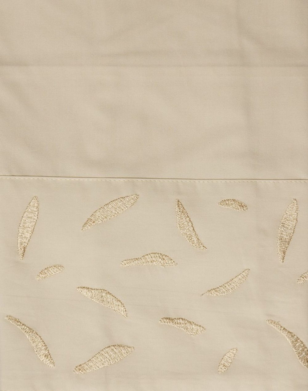 Элитная наволочка Хризантема от Bovi фрагмент