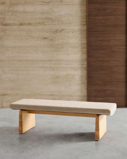 Скамейка Topaz из бежевого шенилла и 100% массива ясеня FSC в натуральной отделке, 150 см