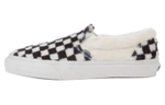 Vans slip-on sherpa' wear-resistant wrapping low-top sneakers for men and women in the same style black and white