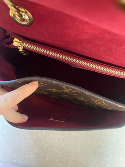 Сумка Louis Vuitton Passy
