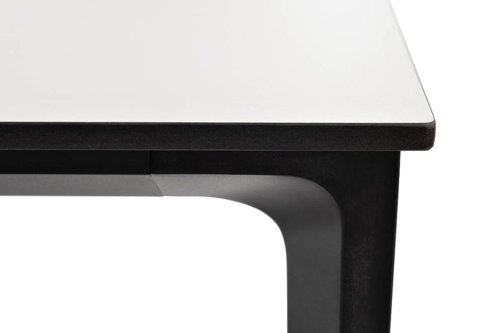 "Малага" обеденный стол из HPL 160х80см, цвет молочный, каркас черный