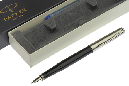 Ручка перьевая "Jotter Black Chrome" Parker корпус черный/хром пластик/сталь в подарочной упаковке