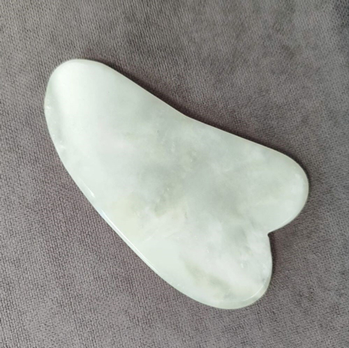 Скребок гуаша, сердце нефрит 100*55 мм