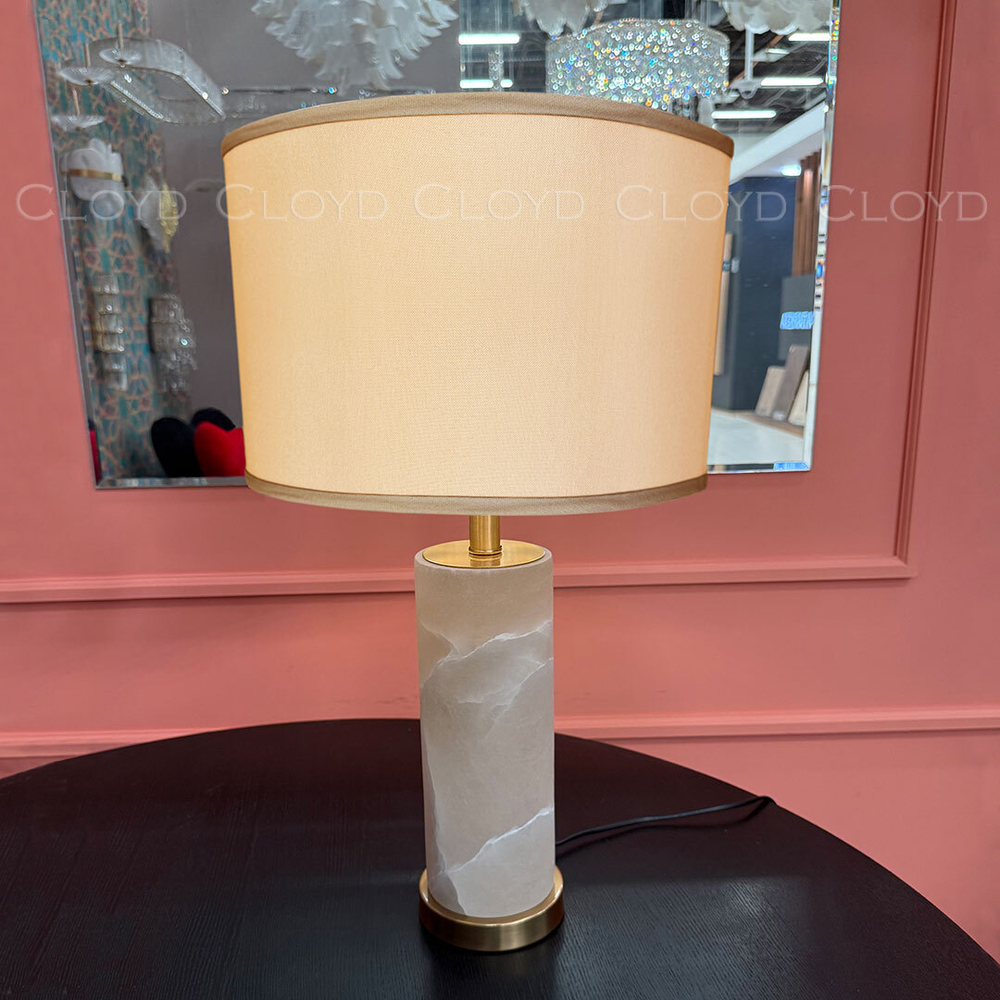 Настольная лампа Cloyd PARMENID T1 / выс. 62 см - алебастр - латунь (арт.30194)