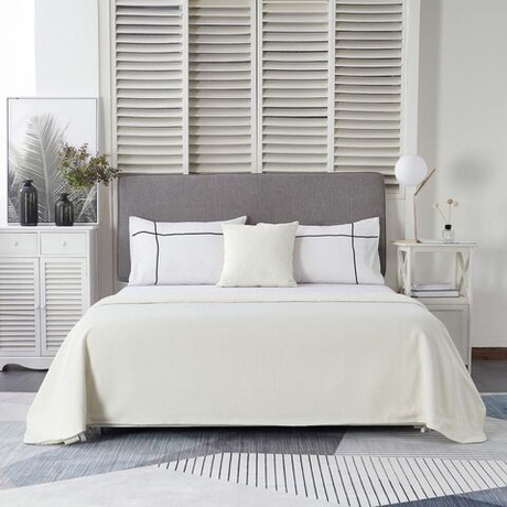 Плед 220х240 Sofi De MarkO Аманда молочный