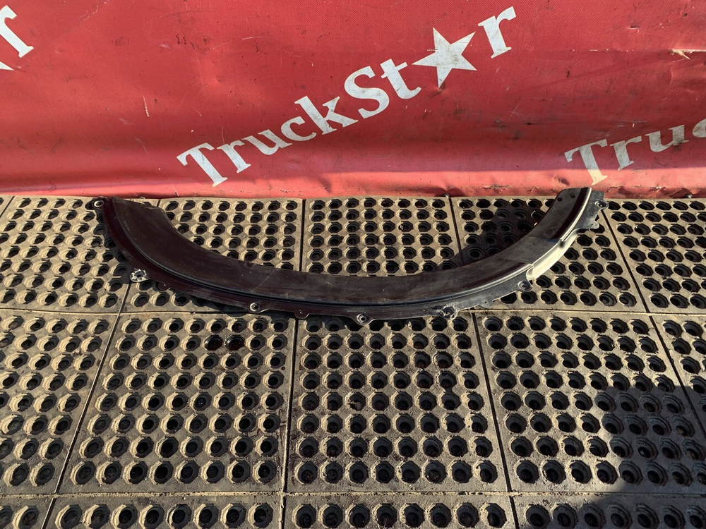 Накладка крыла левого 2021г