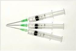 Шприц трехкомпонентный с импортной иглой - 20 мл. Стерин