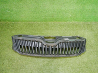 Решетка радиатора Skoda Rapid (2012-2020)