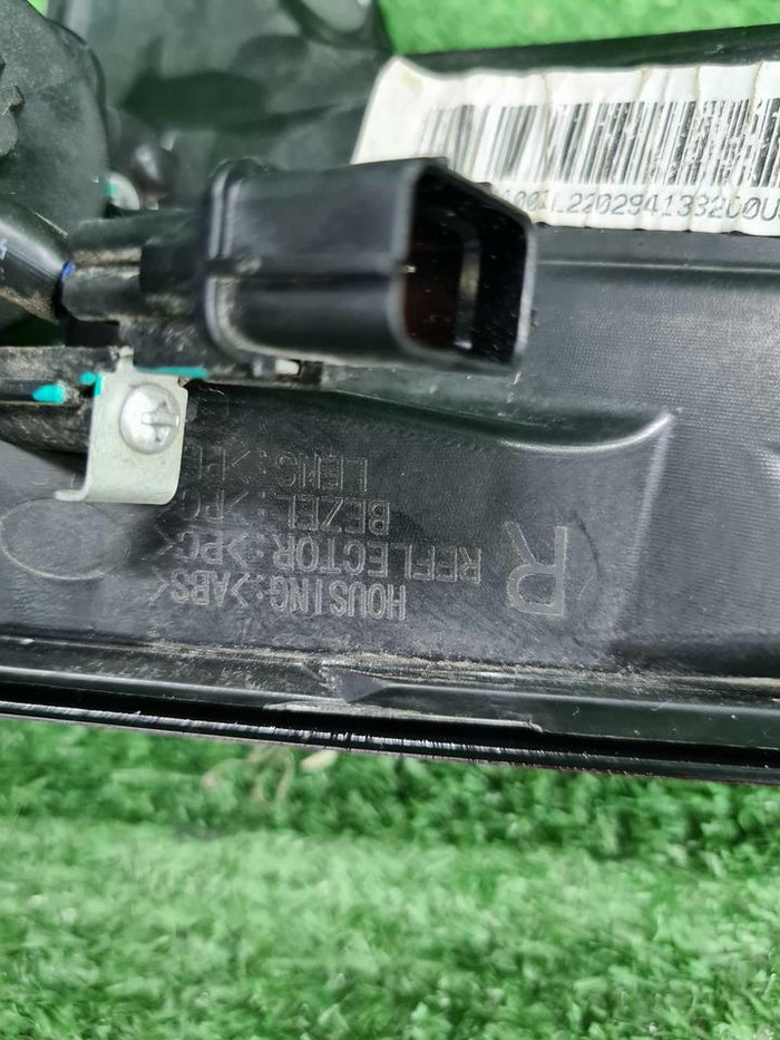 Фонарь правый внешний Москвич 3 (2022-н.в.)