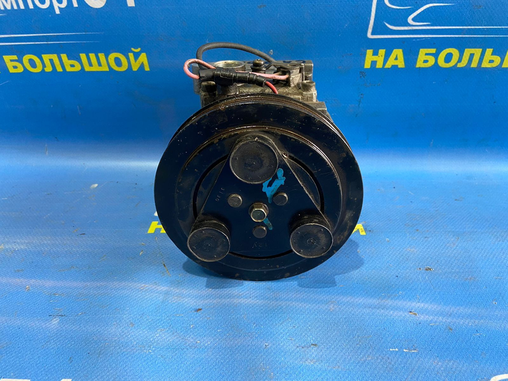 Компрессор кондиционера Honda LOGO 1997