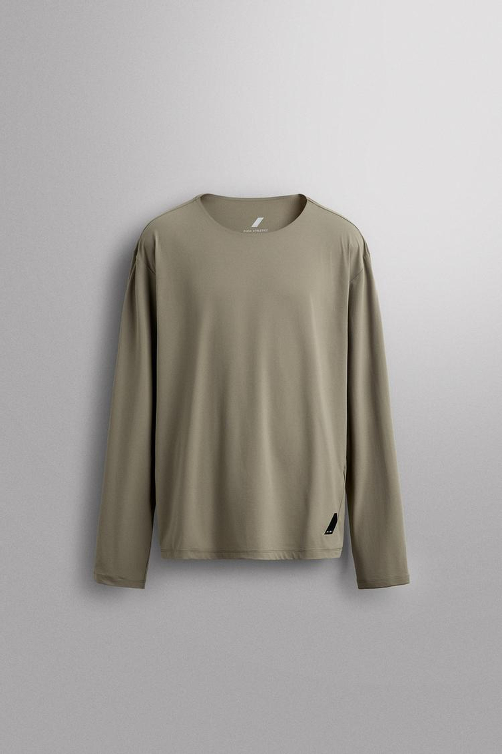 ZARA ФУТБОЛКА С ДЛИННЫМ РУКАВОМ И ГРАФИЧЕСКИМ ПРИНТОМ, СВЕТЛО-СЕРЫЙ