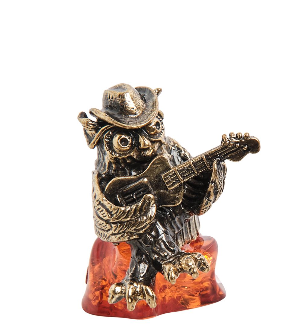 Народные промыслы AM- 594 Фигурка «Филин с гитарой» (латунь, янтарь)