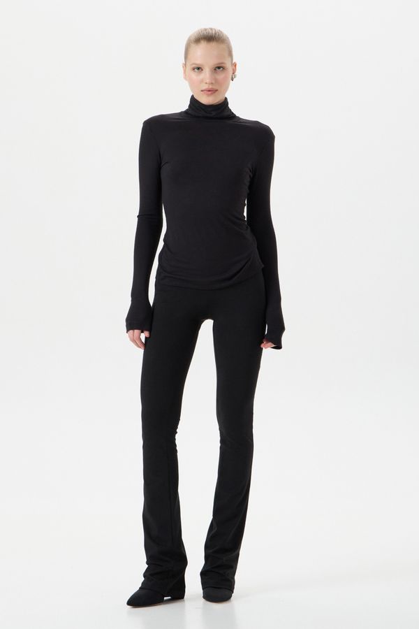 Леггинсы Pose