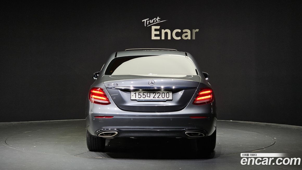Mercedes-Benz E-Class W213 E250 Avangarde (12.2019)