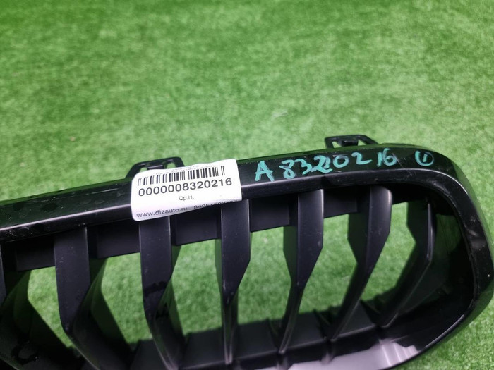 Решетка радиатора левая BMW X2 F39 (2017-2023)