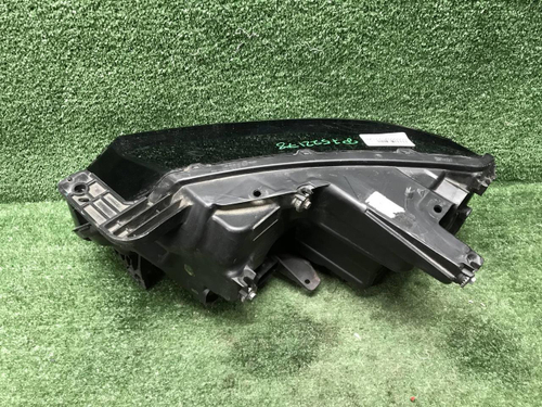 Битая Фара правая Geely Coolray (2019-2024) LED