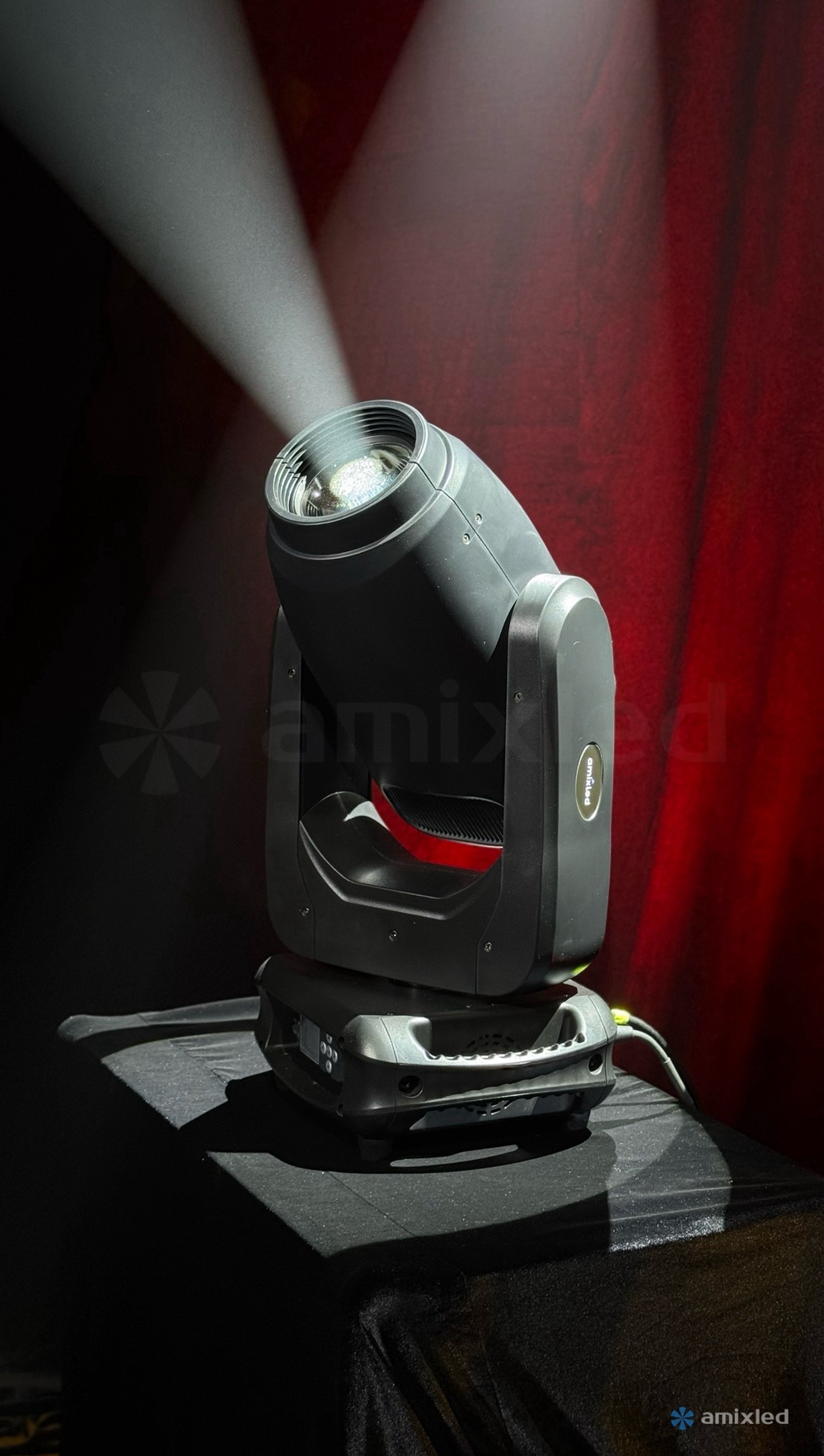 Световой прибор Amixled BSW 300