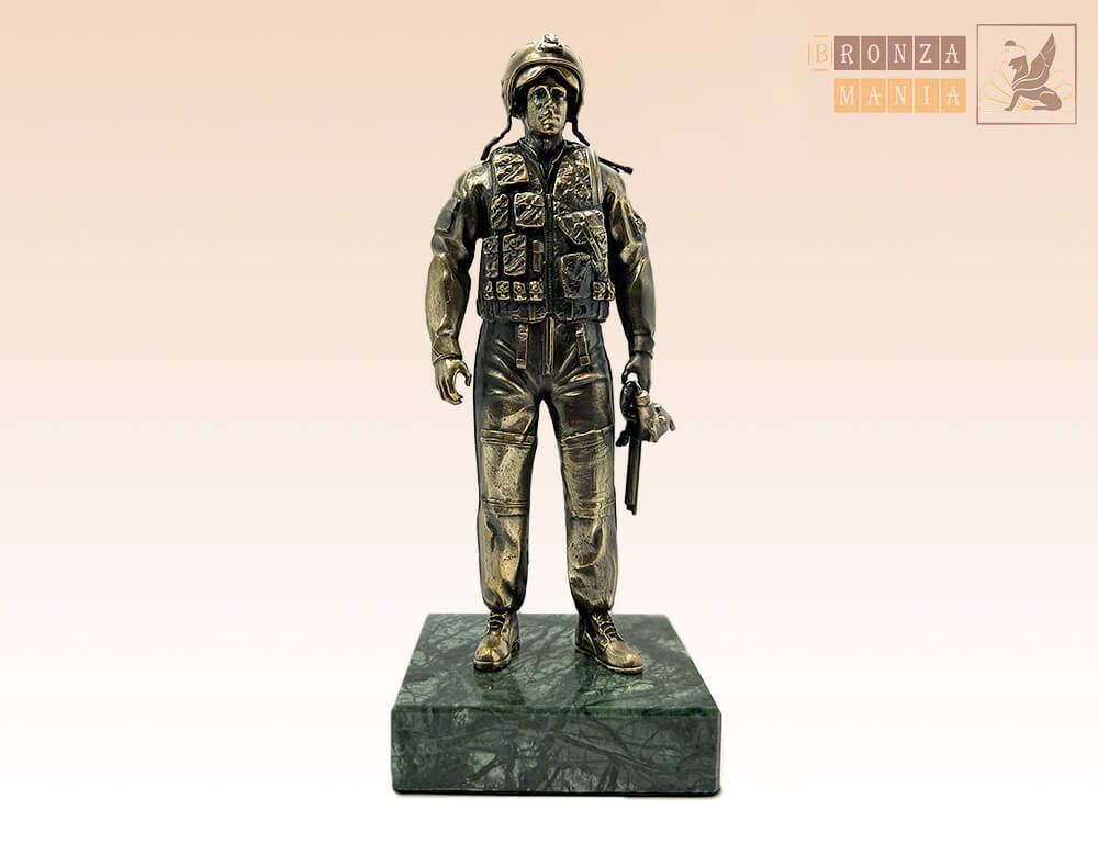 статуэтка Летчик ВВС России