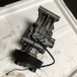Компрессор кондиционера Mazda 6/Mazda 3