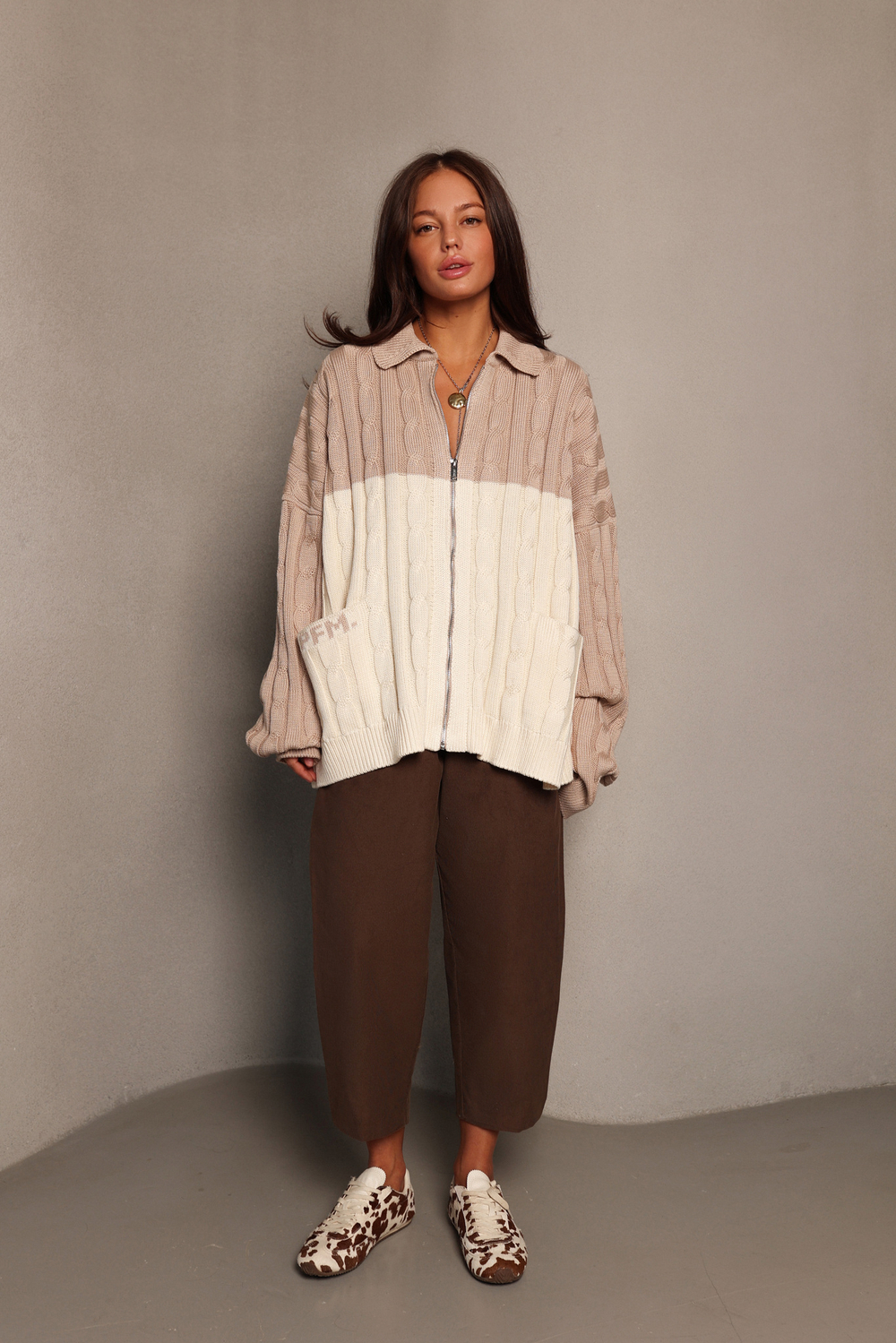 Кардиган на молнии с косами