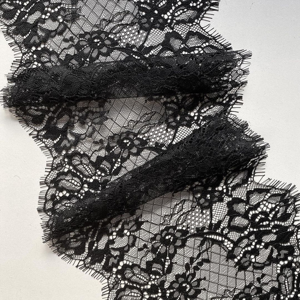 Кружево шантильи чёрное к504
