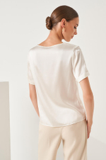 22876 Блузка женская (молочный)