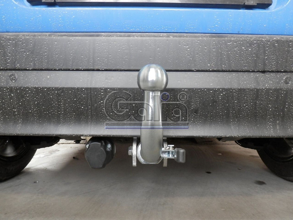 Фаркоп оцинкованный Galia P042A для Peugeot 208 хетчбек 2012-, Citroen C3 2016-(паспорт и сертификат в комплекте)(без электрики)