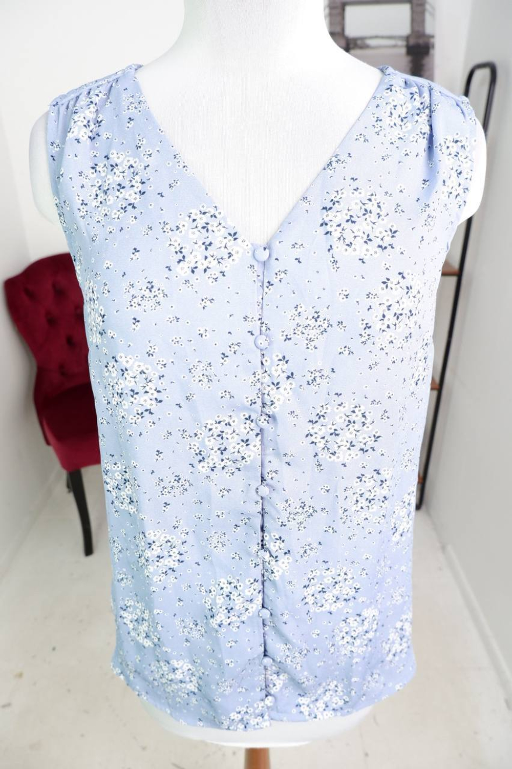 Блузка Kiabi приятной расцветки, маркировка М, визуально на 44/46 размер