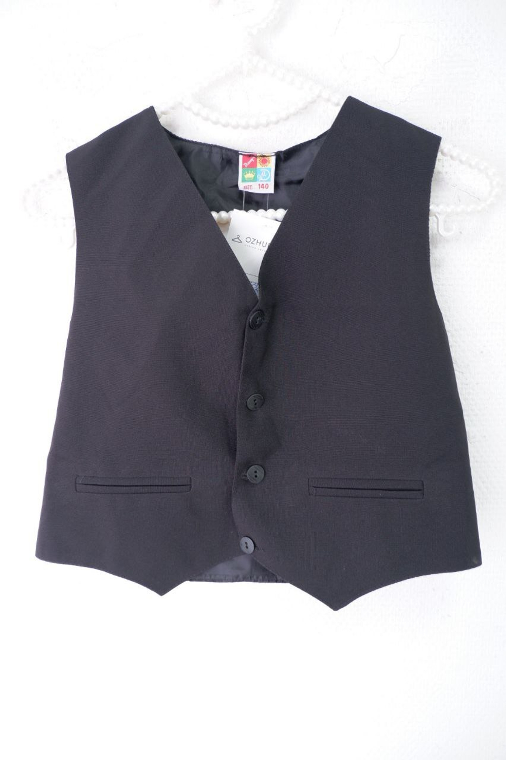 Жилет Damy-M комфортный на 10 лет, новый