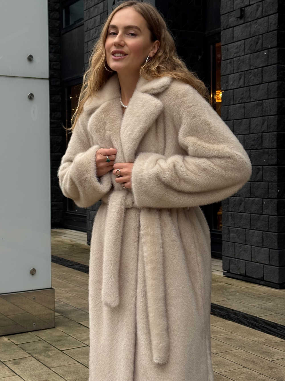 Шуба Lux макси бежевый