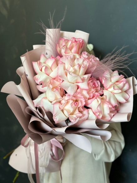 Французские Розы в фирменном оформлении