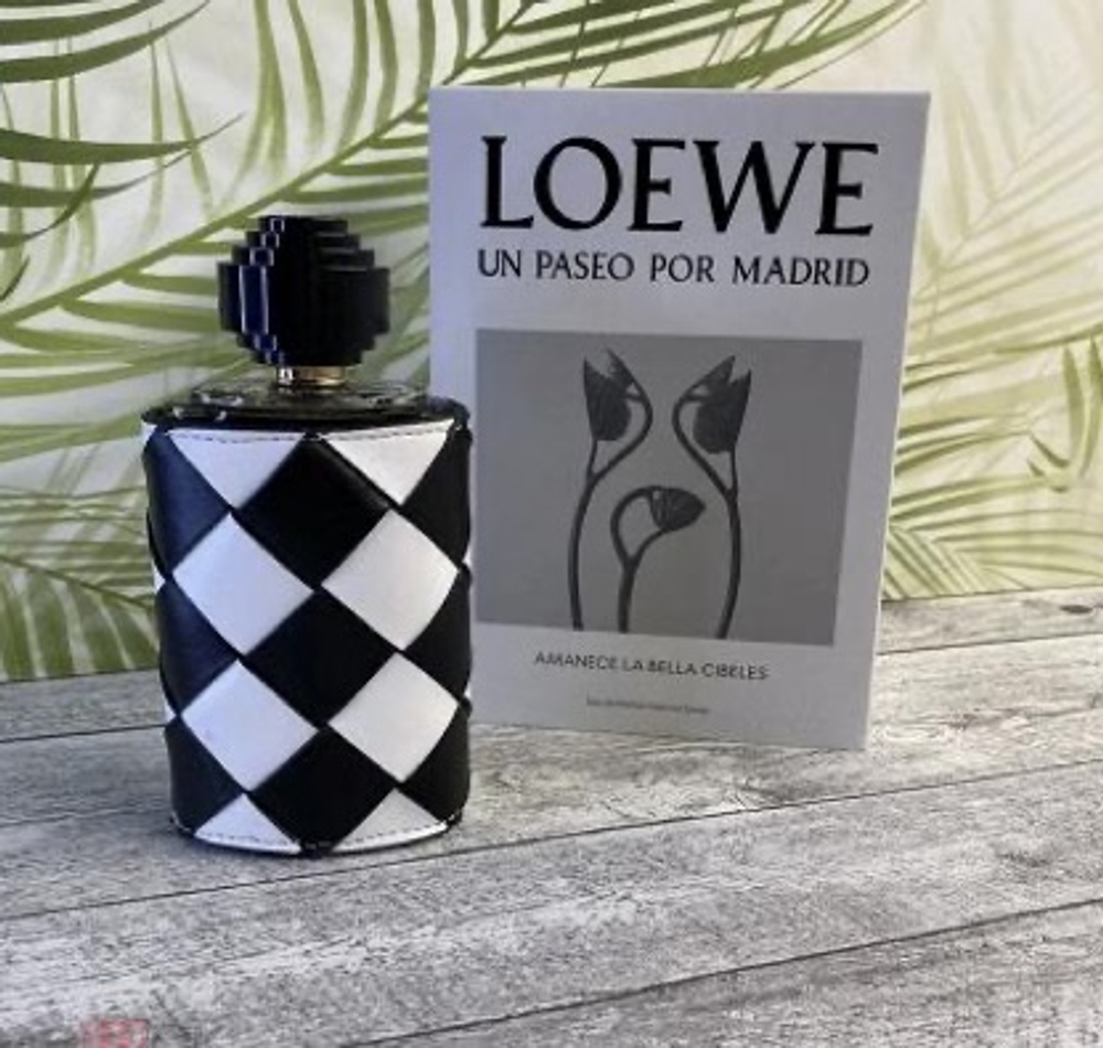 Loewe Un Paseo Por Madrid Dore